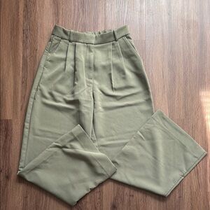A&F Sloane Tailored Wide Leg Pant (Olive Green, 28 Short/6S)